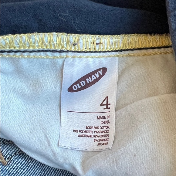 Old Navy Maternity Blue Denim Shorts - Picture 4 of 4